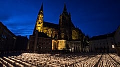 30.000 Kerzen leuchten für die Opfer von Covid-19 