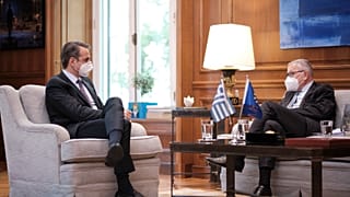 Συνάντηση του Πρωθυπουργού Κυριάκου Μητσοτάκη με τον επικεφαλής του Ευρωπαϊκού Μηχανισμού Σταθερότητας (ΕSM) Klaus Regling