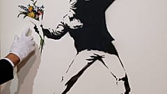 Love is in the Air - Banksy