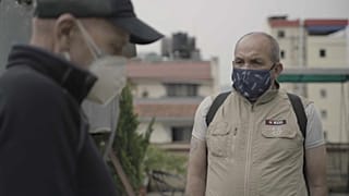Juanito Oiarzabal y Sebastián Álvaro, entre los alpinistas atrapados en Katmandú
