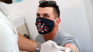 La vaccination se poursuit en Grèce