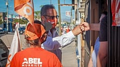 El candidato del partido Movimiento Ciudadano a la alcaldía de Cajeme, Abel Murrieta, recibió al menos 10 tiros por un grupo de hombres. 