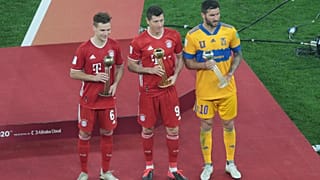 Leh futbolcu Lewandowski Almanya'da 1972'den beri kırılamayan gol rekorunu egale etti 