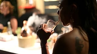 عکس تزئینی است