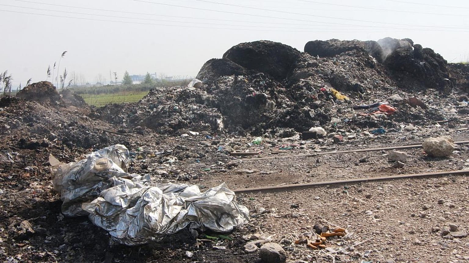 Adana'da ithal plastik atıklar