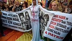 lgbti protestosundan
