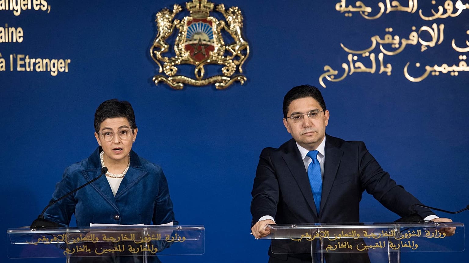 وزير الشؤون الخارجية المغربي ناصر بوريطة يحضر مؤتمرا صحفيا مشتركا مع نظيرته الإسبانية أرانتشا غونزاليس لايا في العاصمة المغربية الرباط، 24 يناير 2020