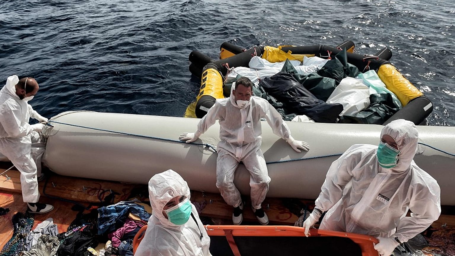 Libya açıklarında göçmen kurtarma operasyonu (arşiv)