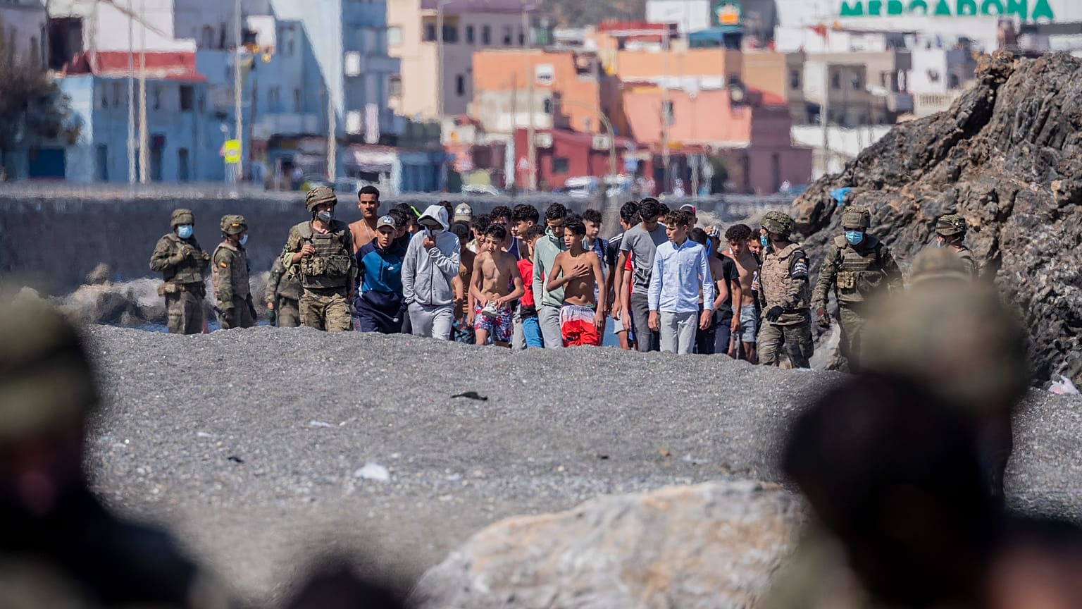 L'Espagne débordée par l'arrivée de migrants à Ceuta