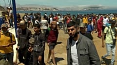 Migrantes a la espera de otra ocasión para pasar la frontera 