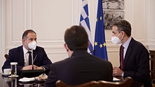 Ο Πρωθυπουργός Κυριάκος Μητσοτάκης συναντήθηκε το πρωί στο Μέγαρο Μαξίμου με τον Εκτελεστικό Διευθυντή της FRONTEX Fabrice Leggeri.