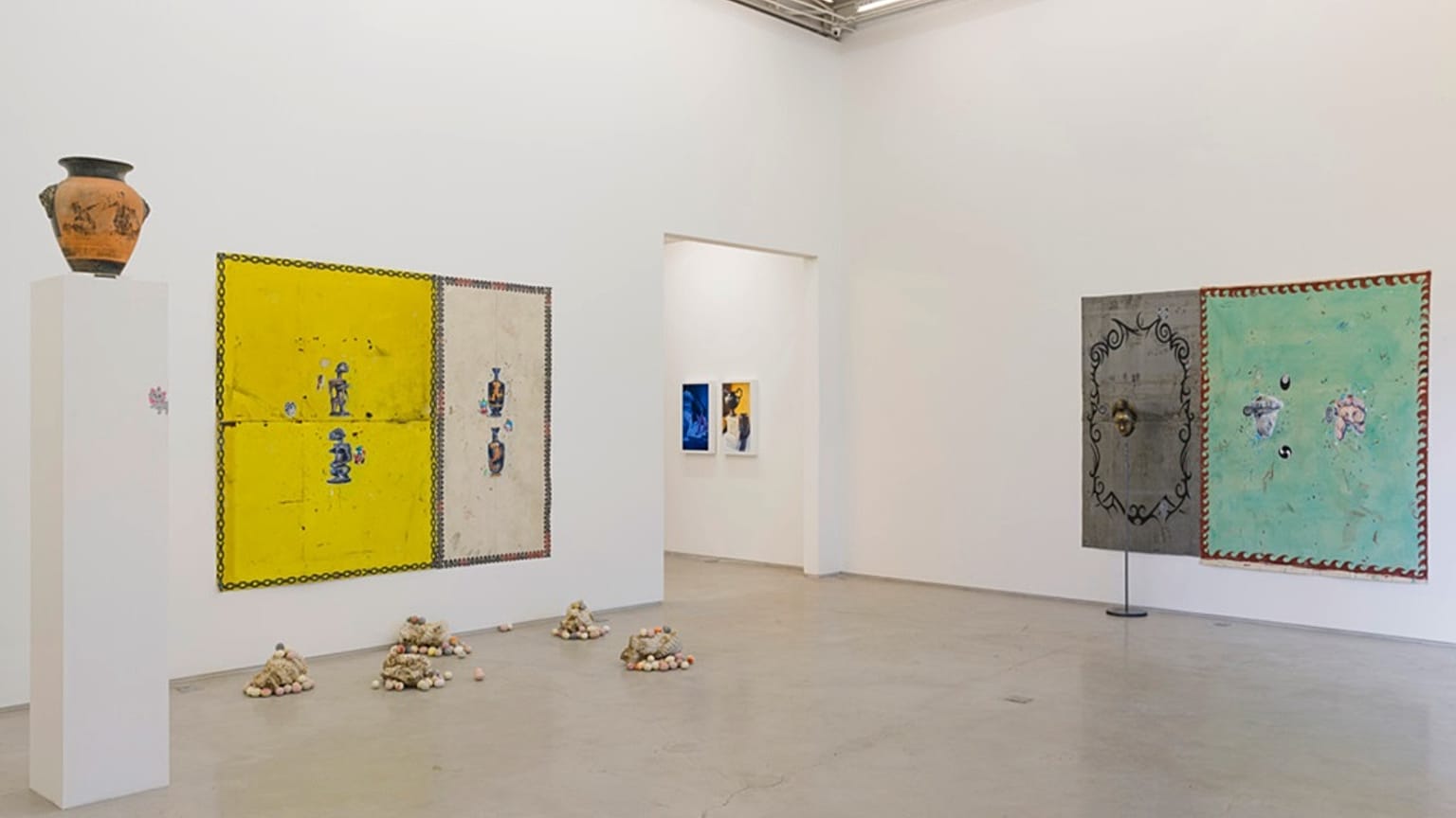 Medley, Mendes Wood DM São Paulo, 2016. Courtesy of the Artist and Mendes Wood DM São Paulo, Brussels, New York 