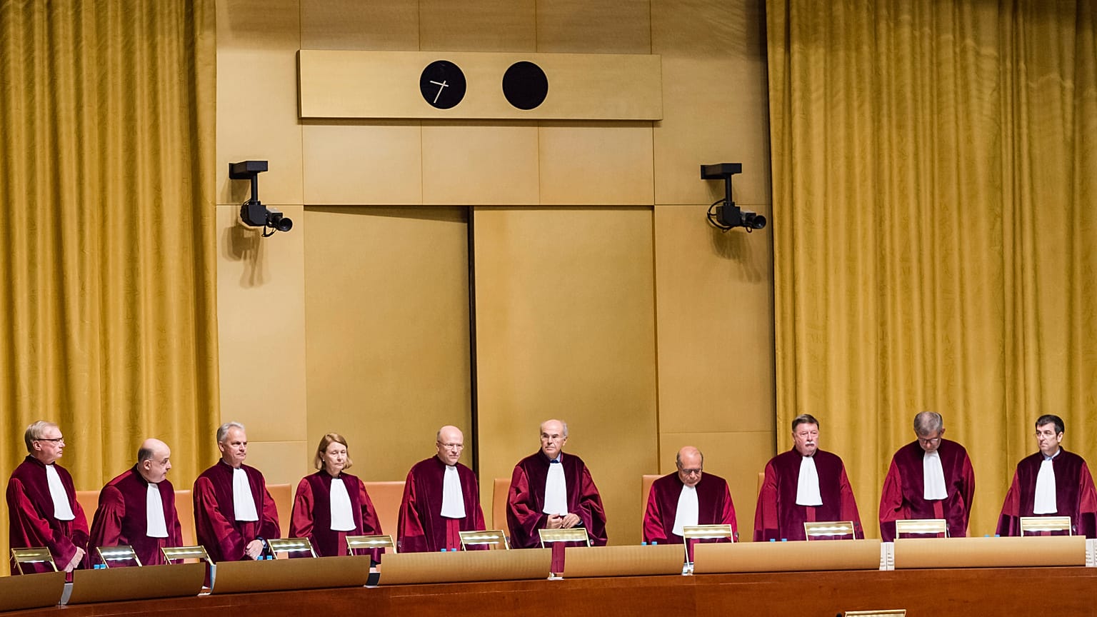 في محكمة العدل الأوروبية - لوكسمبورغ 