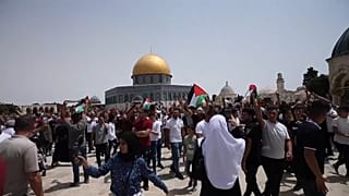 شاهد: اشتباكات جديدة بين الشرطة الإسرائيلية والمتظاهرين في الأقصى