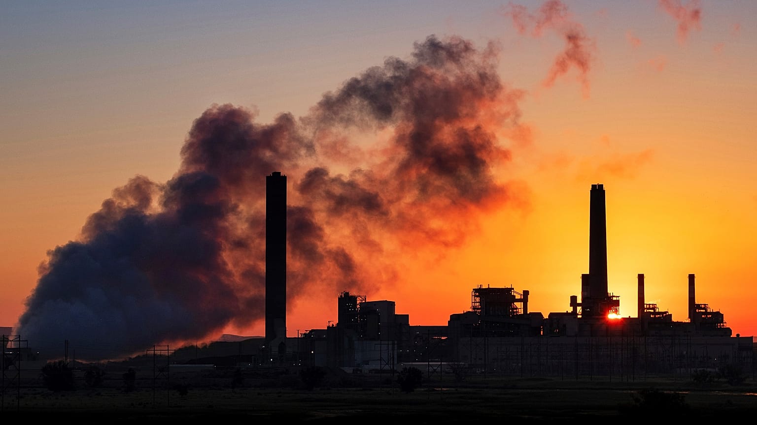 The G7 countries have pledged to end public support for coal-fired power stations