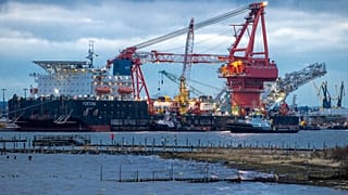 Российское судно-трубоукладчик "Фортуна" попало под санкции ещё в феврале