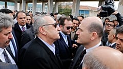 Mehmet Ağar ile Süleyman Soylu, Süleyman Yaşar Ağar'ın 10/03/2015 tarihinde yapılan cenaze töreninde bir araya gelmişti.