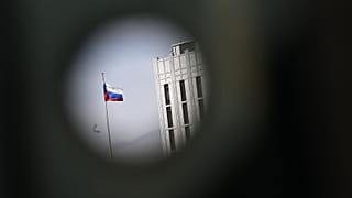 پرچم روسیه بر فراز سفارت این کشور در واشنگتن