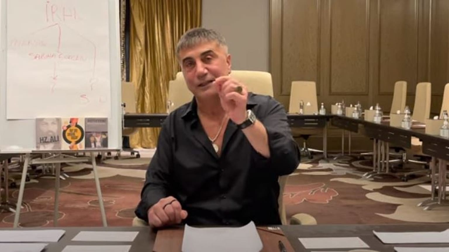 Sedat Peker'in ifşa videolarının Youtube üzerinden izlenme oranı 50 milyonu geçmiş durumda.
