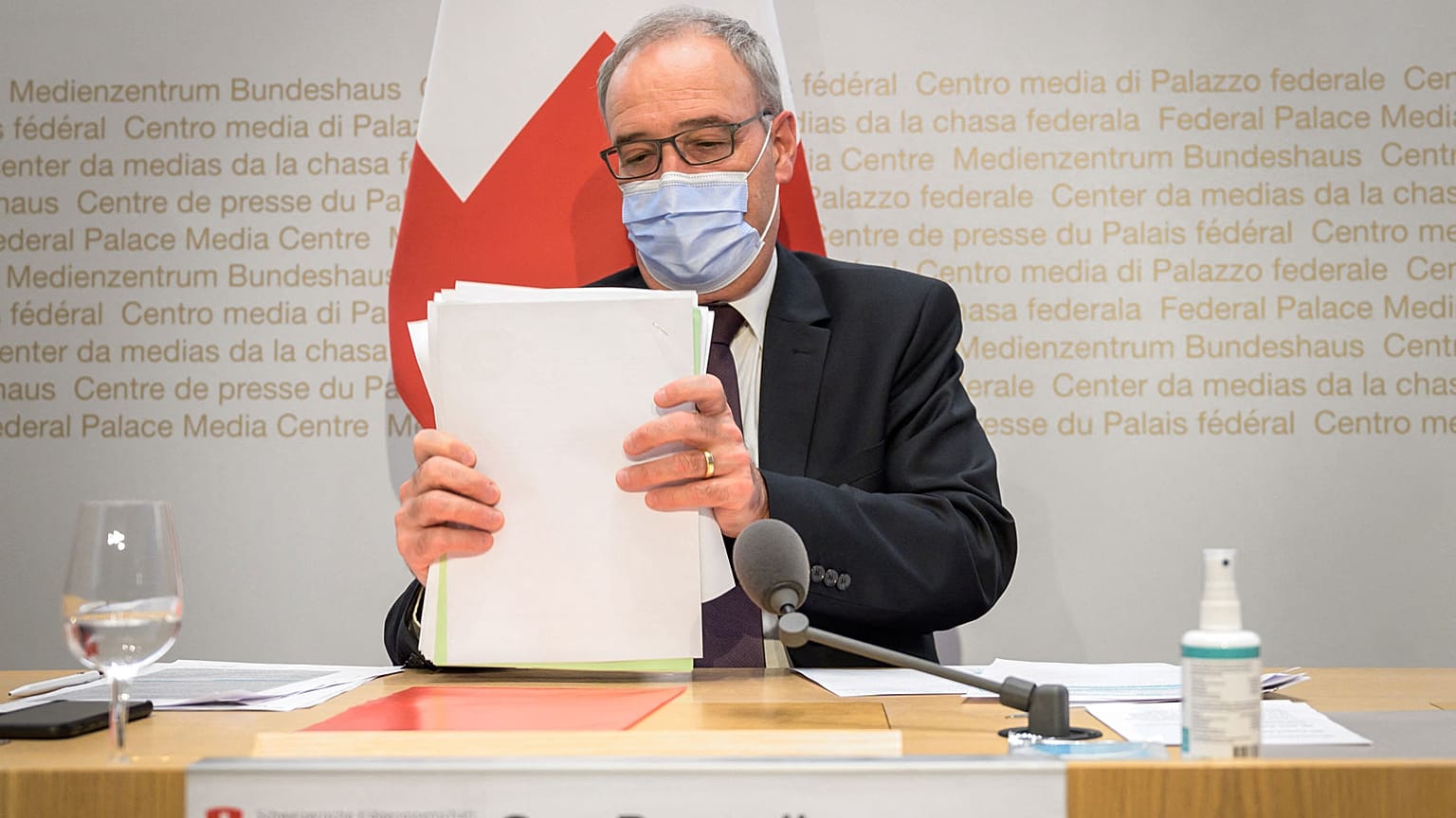 Guy Parmelin, président de la Confédération suisse, lors d'une conférence de presse le 26 mai 2021 à Berne