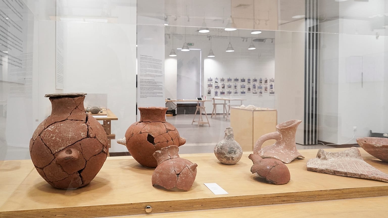 «Δες απέναντι. Έναν οικισμό στην Κέρο 4.500 χρόνια πριν»