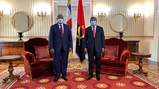 Presidente da RCA, Faustin Archange Touadéra e presidente angolano João Lourenço, esta quarta-feira em Luanda, Angola