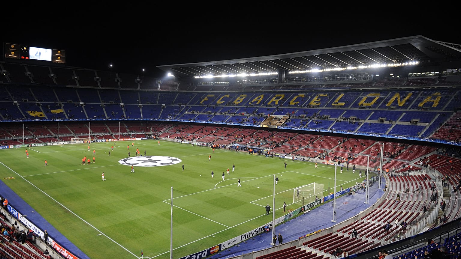 Il tonfo del calcio causa Covid. Crolla il valore d'impresa dei big club europei