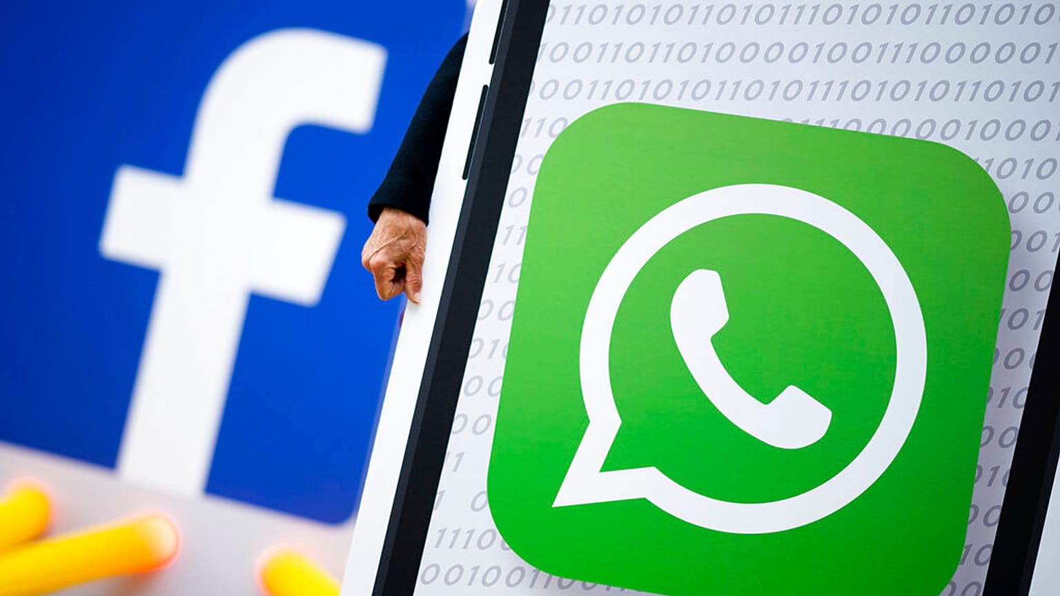 Whatsapp, yeni kullanıcı politikası sonrası ocak ayında milyonlarca kullanıcısını kaybetmişti.