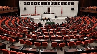 AK Parti'nin teklif ettiği Ceza ve Güvenlik tedbirleri kanun teklifine muhalefet partileri tepki gösterdi.