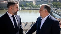 Santiago Abascal, Orbán Viktor és a kilátás a Karmelita kolostorból