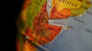 Somali'de seçim tartışması siyasi bir krize neden oldu. ÜLkede 60 gün içerisinde genel seçimlere gidilmesi konusunda anlaşma sağlandı.