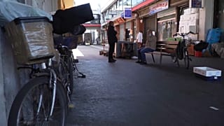 Les Chinois d'Italie sur le départ : reportage à Prato