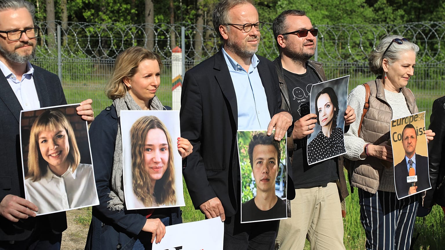 Crise avec le Bélarus : une mobilisation contre "les prédateurs de la presse"