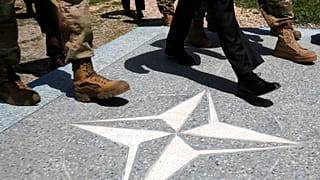 Reuters: NATO'nun 20 milyar dolarlık planı Fransa engeline takılıyor
