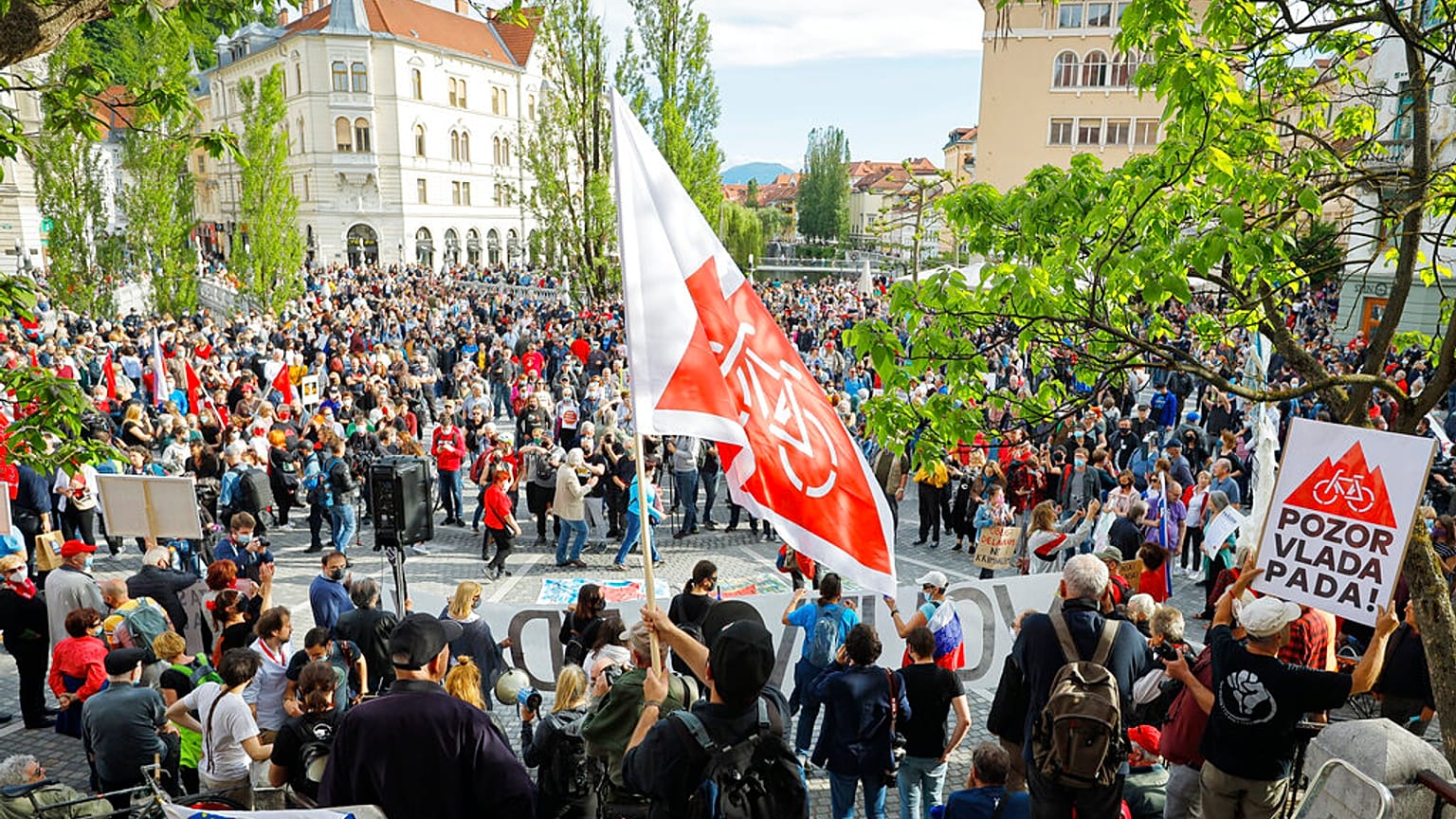 Kormányellenes tüntetés Ljubljanában, 2021. március 28-án.