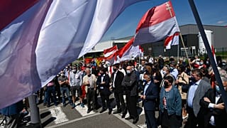 Fransa'da bölgesel dilde eğitim için binlerce kişi gösteri düzenledi