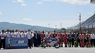 Le pilote suisse de moto3 Jason Dupasquier est décédé après un accident