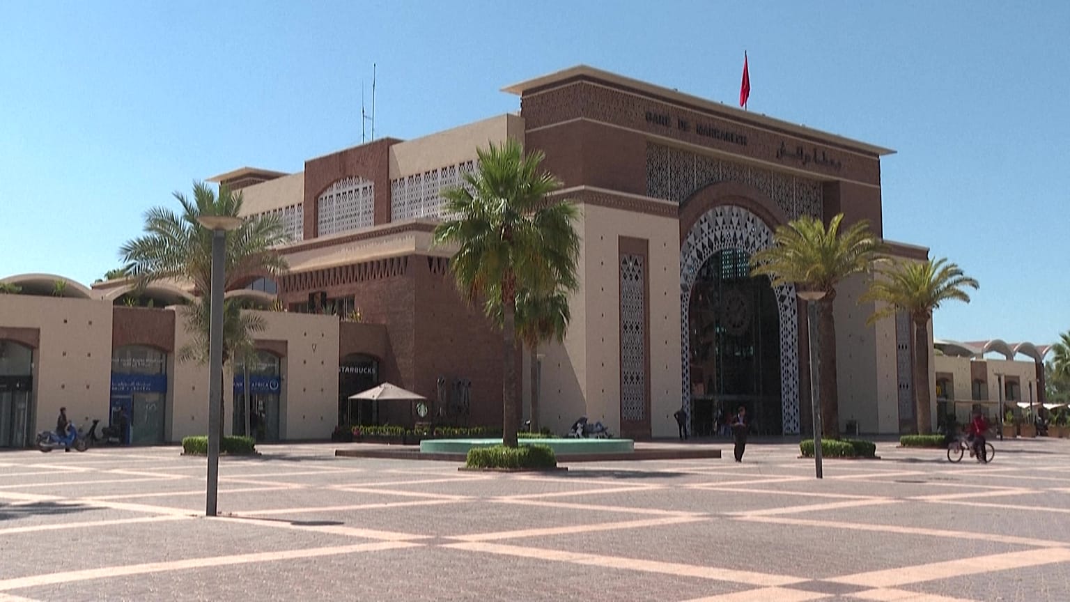 الجائحة تعطل نبض ساحة جامع الفنا قلب مراكش السياحي