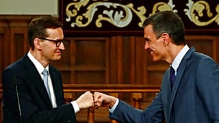 Los jefes de Gobierno polaco, Mateus Morawiecki, y español, Pedro Sánchez