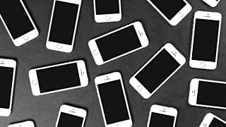 Smartphones verwenden Millionen von Transistoren in jedem Gerät, die derzeit nicht recycelt werden können