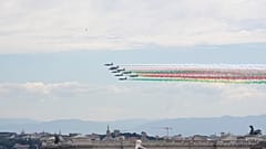Nationalfeiertag in Italien: Grün-weiß-roter Himmel über Rom