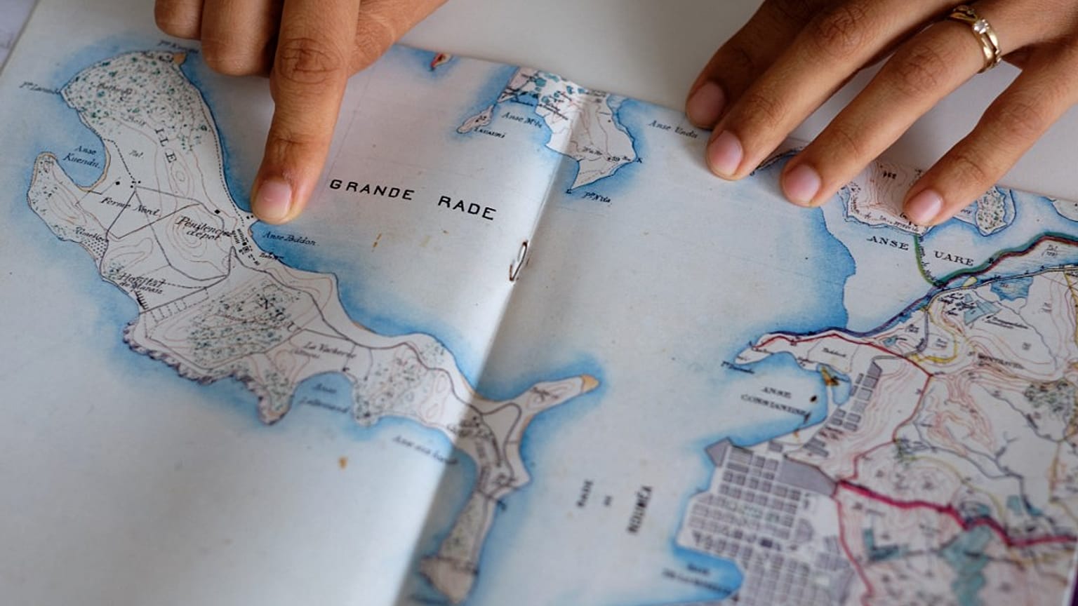 Yeni Kaledonya'da bağımsızlık referandumu 12 Aralık'ta gerçekleşecek