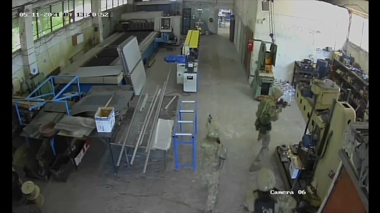 Tre dei sette soldati americani durante il raid accidentale in una fabbrica bulgara