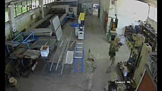 Soldados dos EUA invadem fábrica búlgara por engano