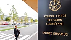 Az Európai Unió Bíróságának bejárata Luxemburgban
