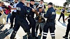 Συγκρούσεις αστυνομίας - μεταναστών στη Δανία (2015) - φώτο αρχείου