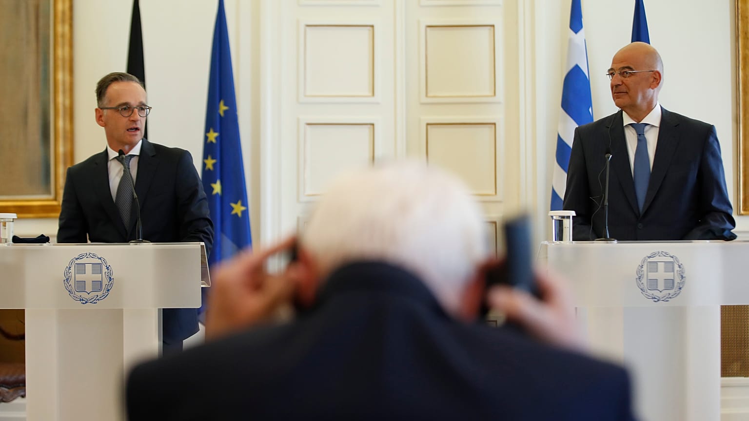 Ο Έλληνας ΥΠΕΞ Νίκος Δένδιας με τον γερμανό ομόλογο του Χάικο Μάας