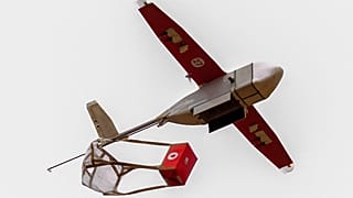 Беспилотники ZIPLINE теперь доставляют и вакцины от коронавируса
