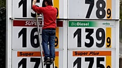 Archivbild Tankstelle in Duisburg 
