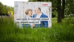 Wahlplakat mit Reiner Haseloff  in Sachsen-Anhalt